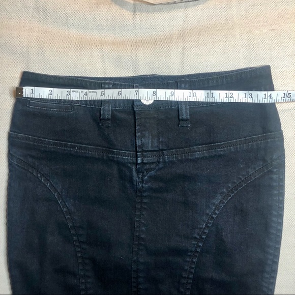 BCBG dark navy size 25 stretch denim pencil skirt - Picture 6 of 8